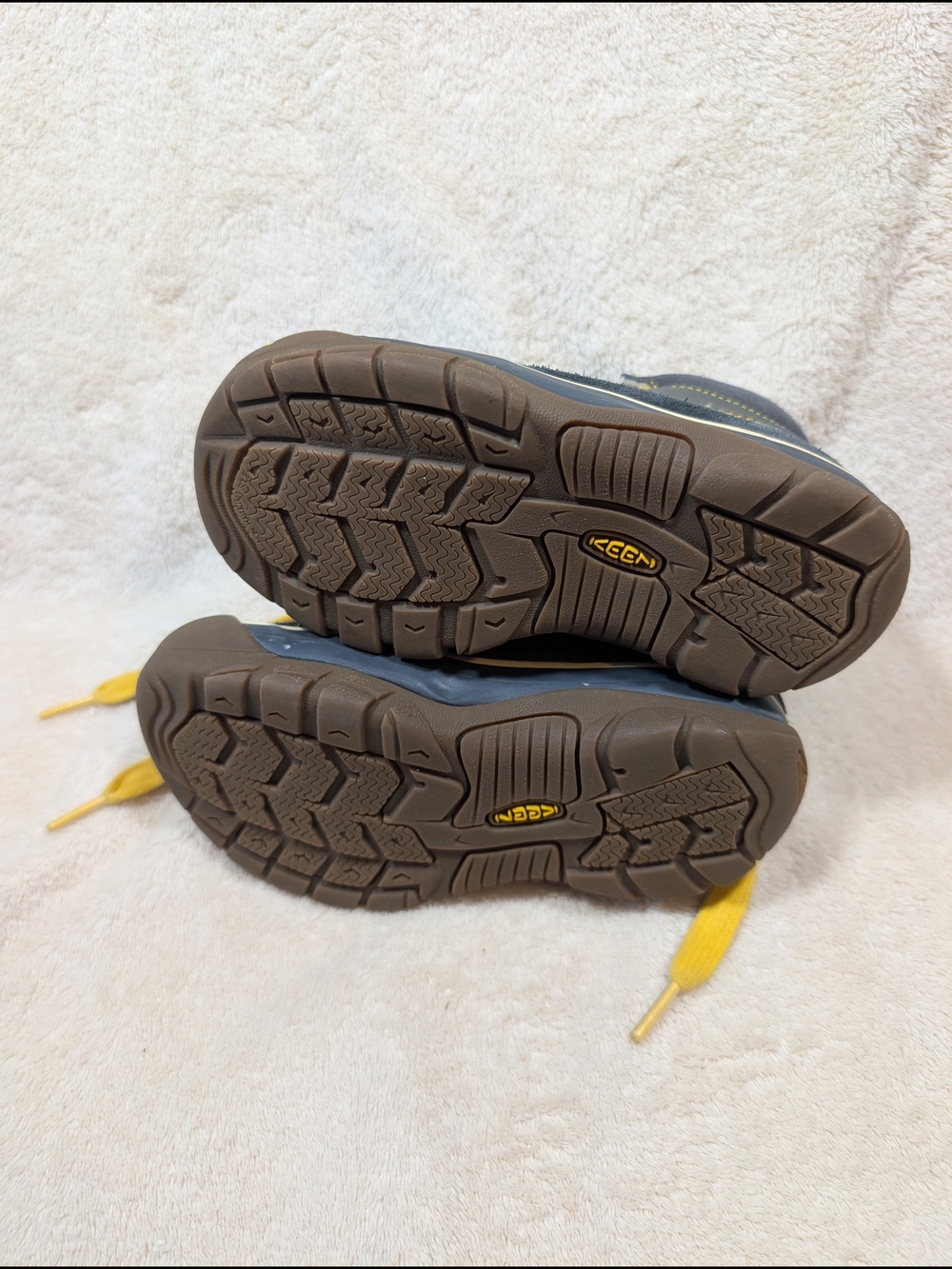 Keen Toddler Winter Boots Size 9 Waterproof Fleece Lined Hiking Shoes - Picture 2 of 5